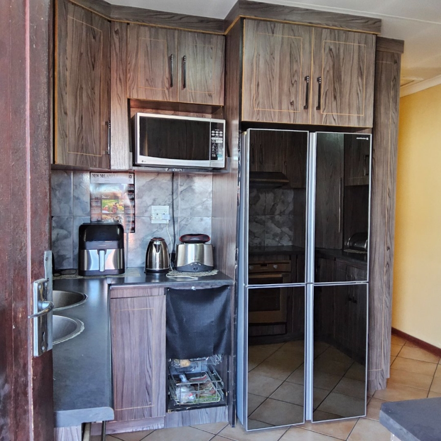 4 Bedroom Property for Sale in Grasslands Free State